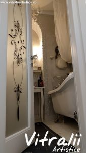 Vitralii Artistice. Vitralii Rasini. Vitralii Usi si Ferestre Geamuri decorative sticla decorativa usi de interior geamuri sablate geamuri colorate. www.vitraliiartistice.ro 41