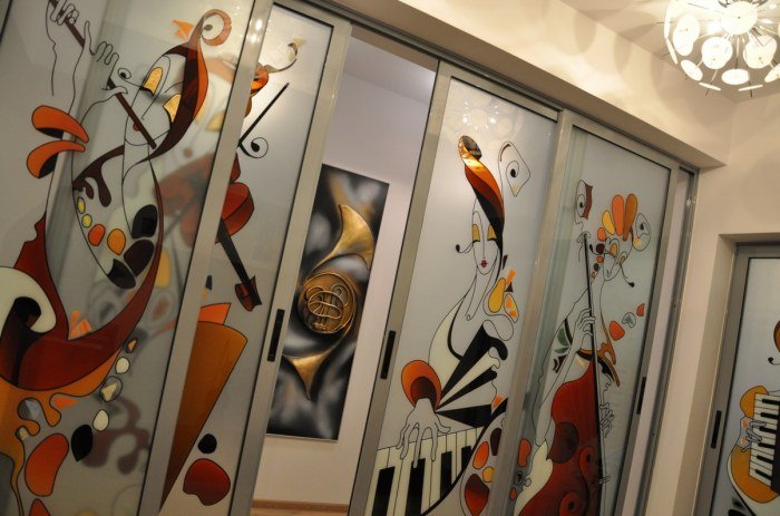 Vitralii cu rasini. www.vitraliiartistice.ro . Livram in toata Romania Vitralii sticla sablata geamuri decorative usi ferestre geamuri cu model 24 1