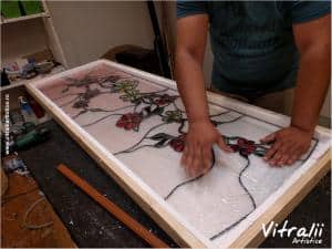 Livrare vitralii si geamuri sablate prin curier 8