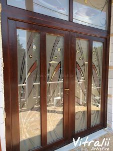 Geamuri Sablate Colorate Usi de exterior 13