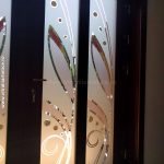 Geamuri Sablate Colorate Usi de exterior 4