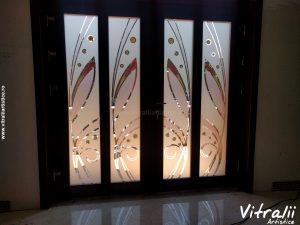 Geamuri Sablate Colorate Usi de exterior 5